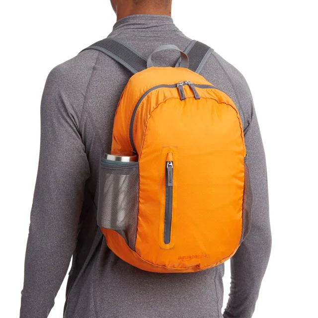 Amazon Basics 25L可摺疊旅行背包｜橙色｜商品實物照片3